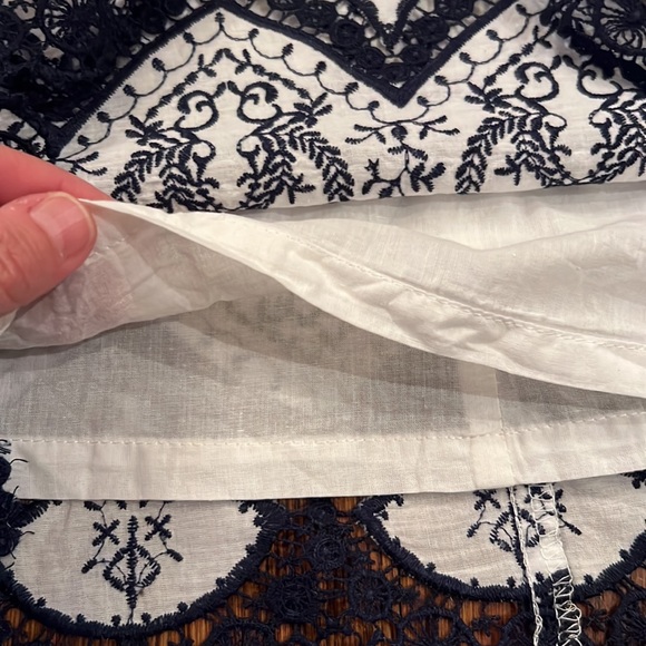 5/48 Embroidered Top Size Small - Picture 3 of 12